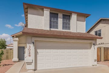 3028 E Bluefield Ave Phoenix, AZ 85032